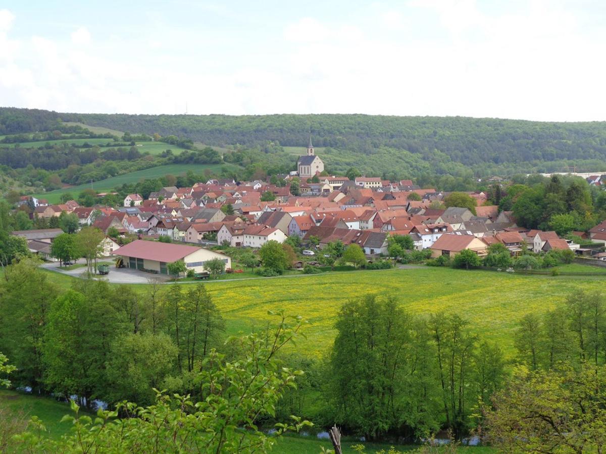 Ferienwohnung Loeber Eußenheim 外观 照片